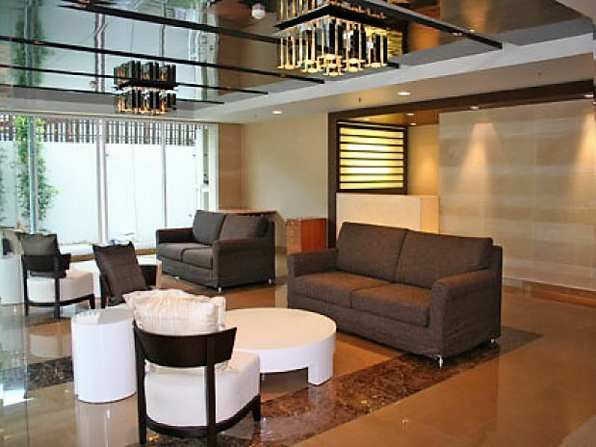 בנגקוק Double Trees Residence מראה חיצוני תמונה